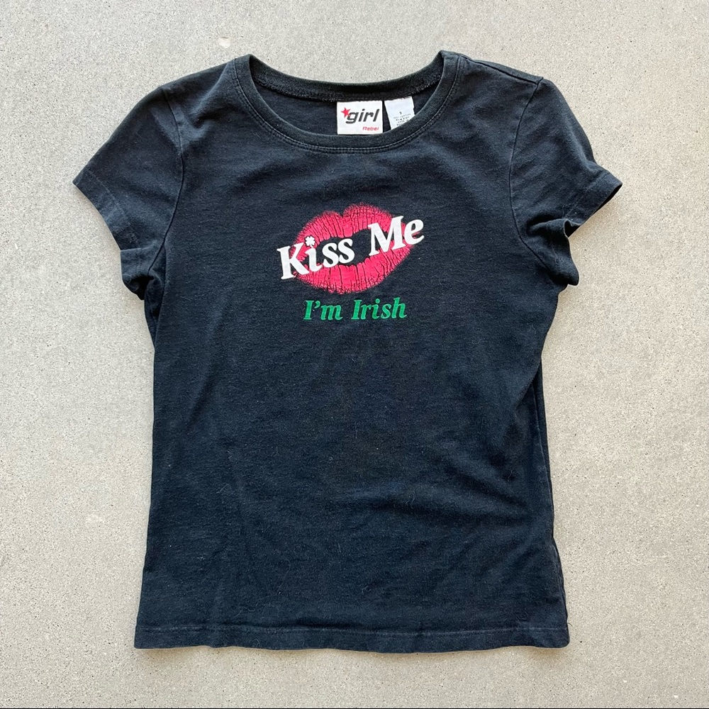 Kiss me Graphic Baby Tee